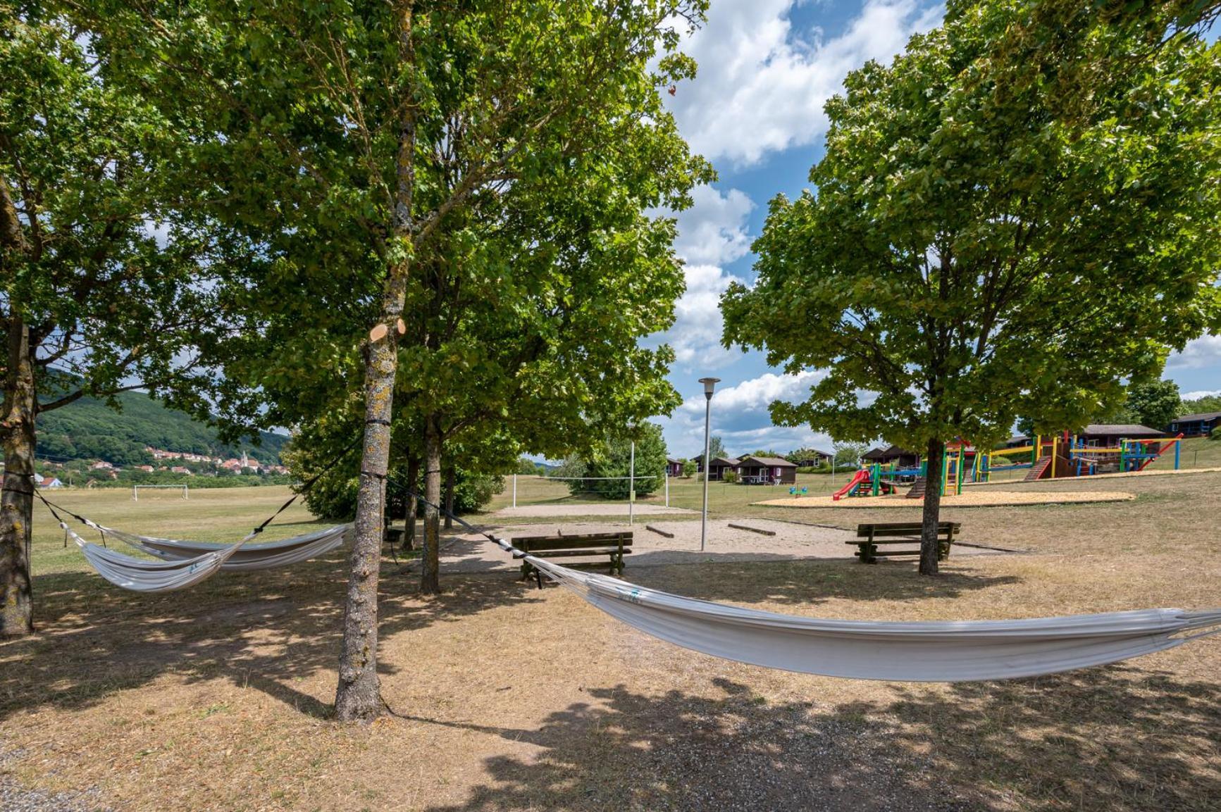 Camping Les Vosges Du Nord Oberbronn Екстер'єр фото